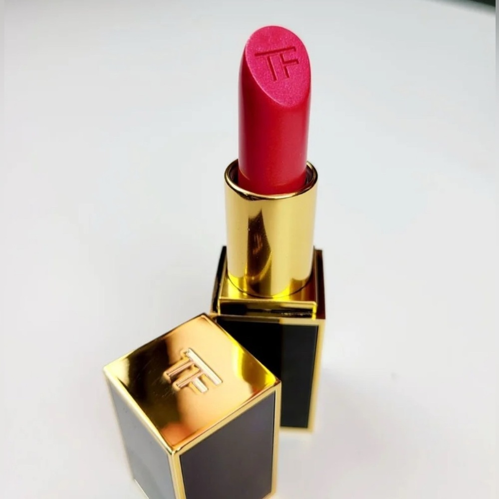 Tom Ford Lipstick-39 Flash of Pink